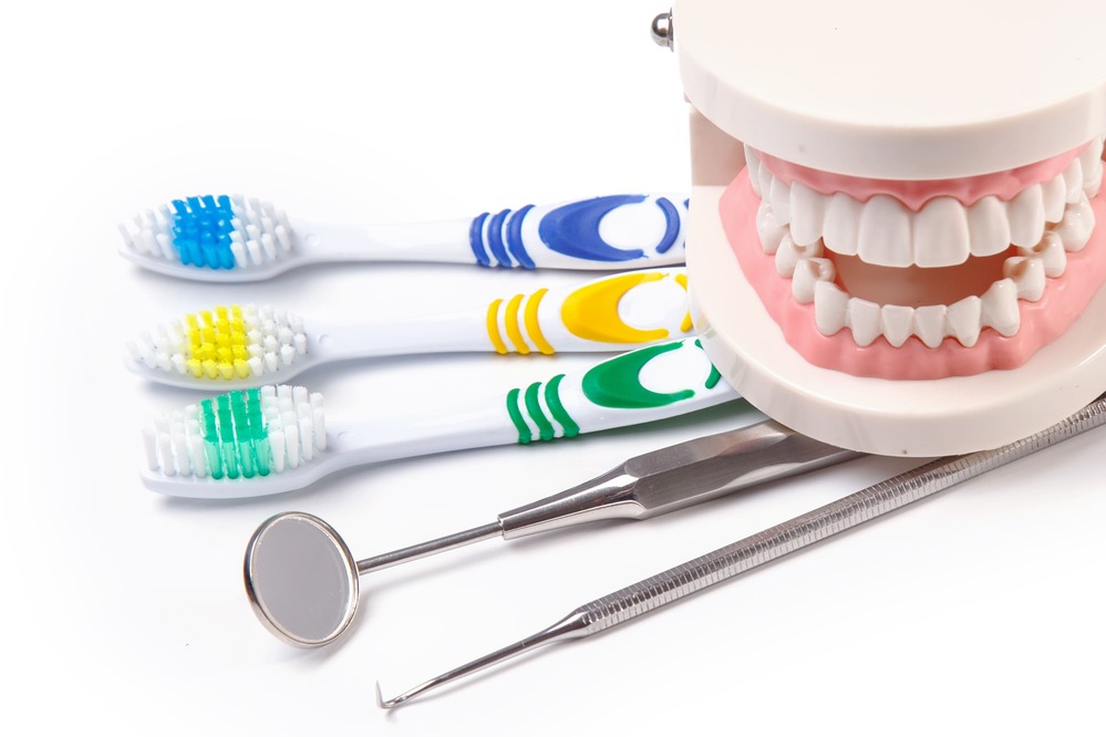 Read more about the article 牙齒根管治療是什麼？專業醫師淺談根管治療多重要
